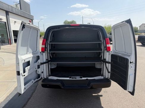 Used 2020 Chevrolet Express 2500 RWD image 14