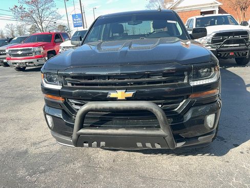 Used 2018 Chevrolet Silverado 1500 LT w/ All Star Edition image 2