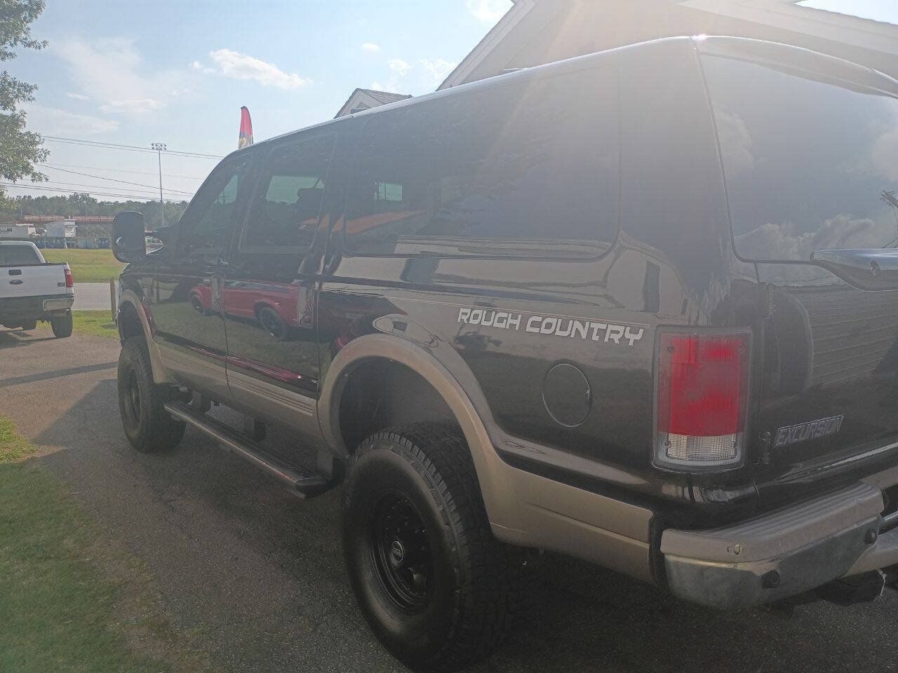 Used 2000 Ford Excursion Limited AWD/4WD image 16