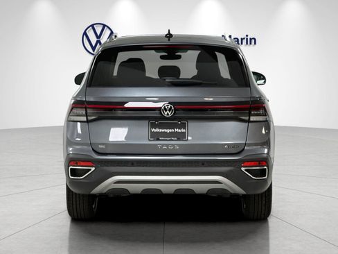 New 2026 Volkswagen Taos SE AWD/4WD image 4
