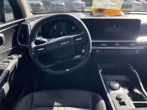 New 2026 Kia Sorento EX AWD/4WD image 3