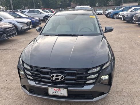 Used 2025 Hyundai Tucson SEL FWD image 5