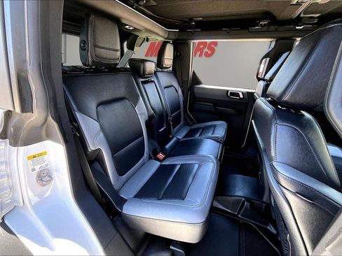 Used 2024 Ford Bronco Black Diamond AWD/4WD image 27