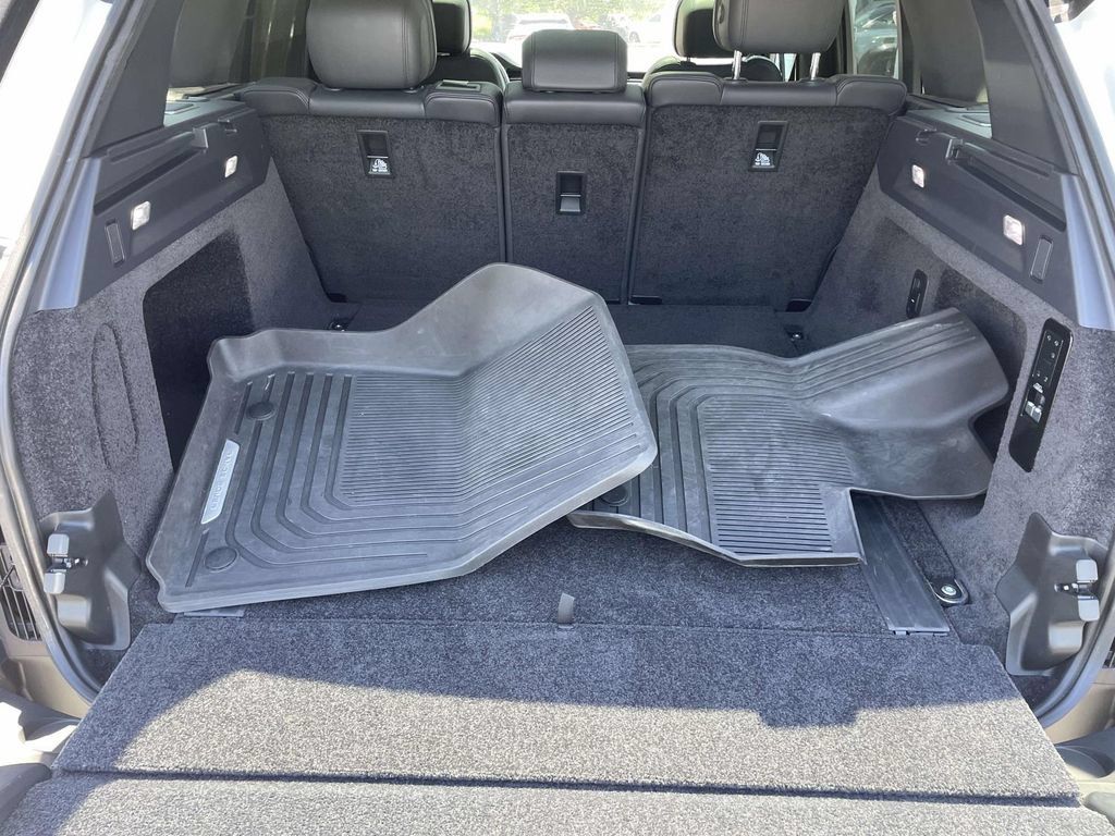 Certified 2022 Land Rover Range Rover SE AWD/4WD image 17