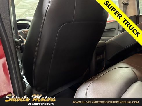 Used 2017 GMC Canyon SLT w/ Driver Alert Package image 25