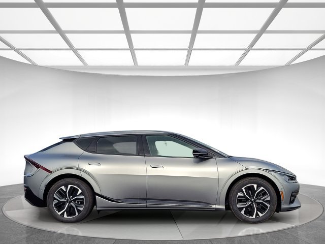 Used 2024 Kia EV6 GT-Line RWD image 3
