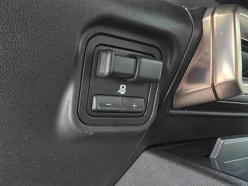 Used 2025 GMC Hummer EV 2X image 38