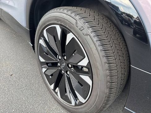 Used 2025 Chevrolet Blazer EV RS image 34