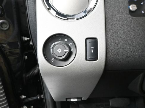 Used 2016 Ford F350 Lariat w/ Lariat Ultimate Package image 32