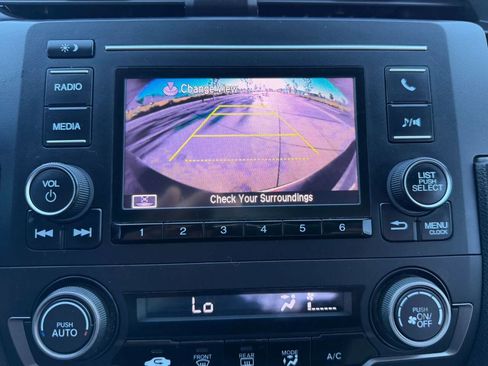 Used 2018 Honda Civic Sport image 17
