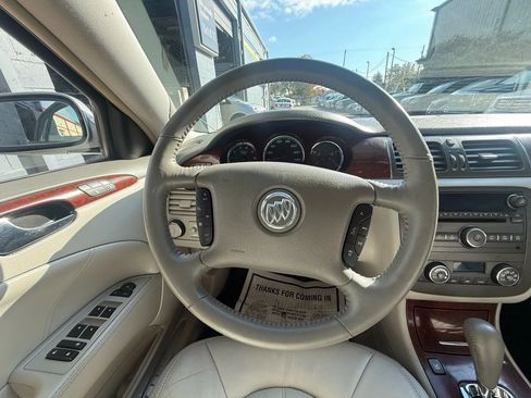 Used 2009 Buick Lucerne CXL image 11
