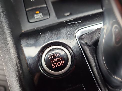 Used 2024 Nissan Kicks SV image 17