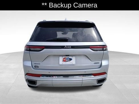 Used 2022 Jeep Grand Cherokee Overland AWD/4WD image 4