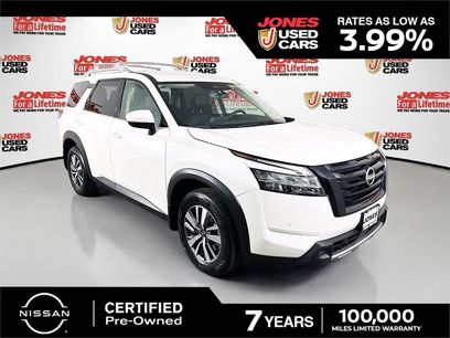 Certified 2023 Nissan Pathfinder SL w/ Black Appearance Package