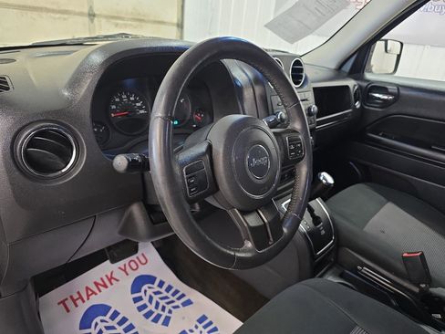Used 2013 Jeep Patriot Latitude image 25