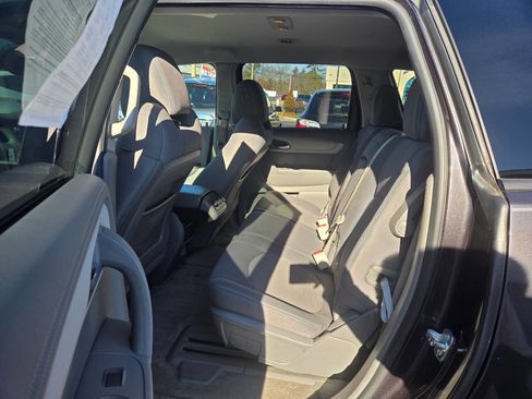 Used 2015 Chevrolet Traverse LS image 10