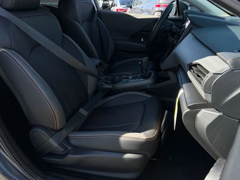 New 2026 Subaru Crosstrek 2.5i Limited w/ Crosstrek Mirror Package image 9
