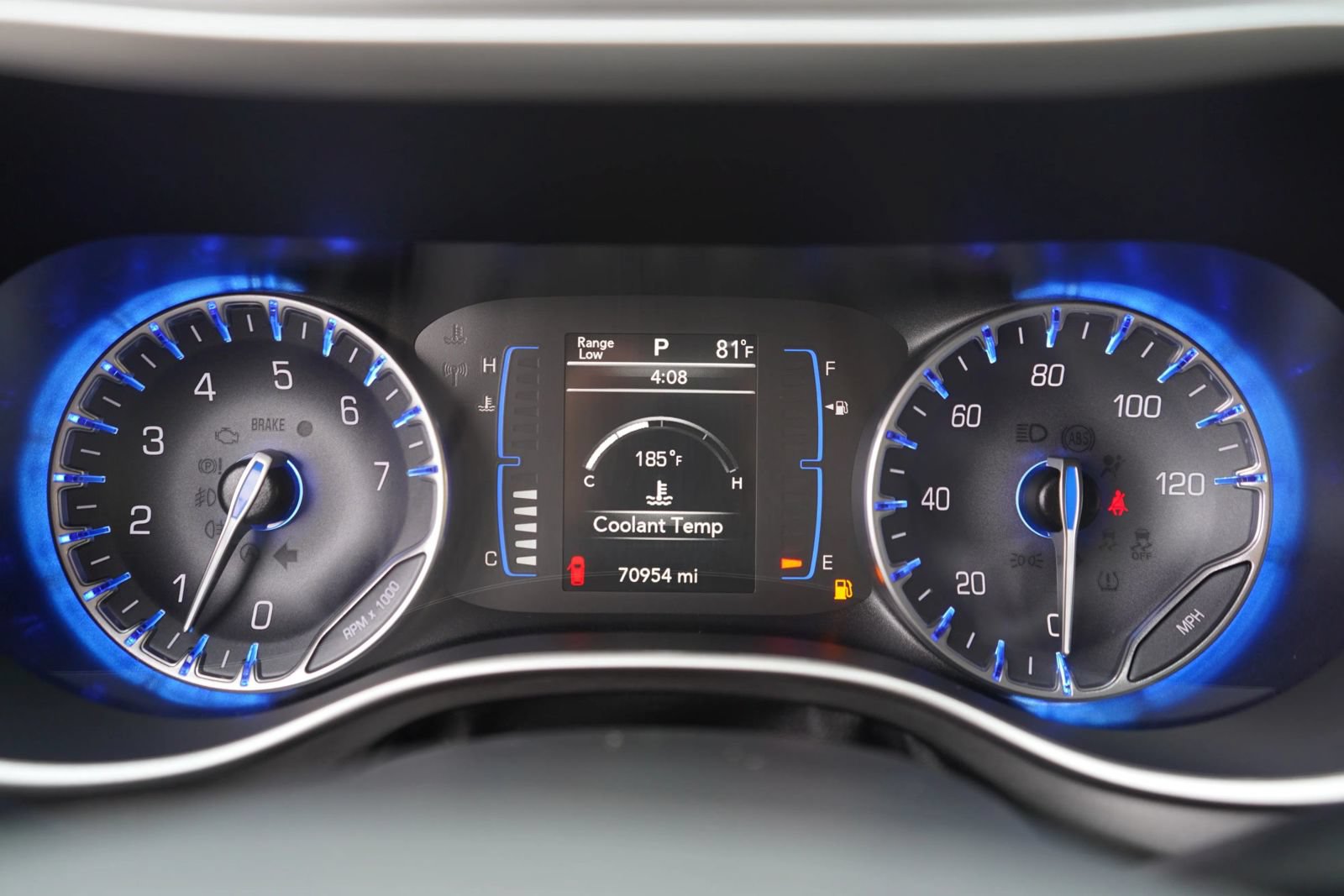 Used 2020 Chrysler Pacifica Touring-L FWD image 10