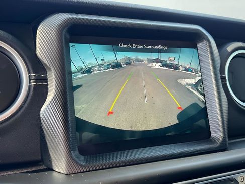 Used 2022 Jeep Wrangler Unlimited Sahara w/ Cold Weather Group image 52