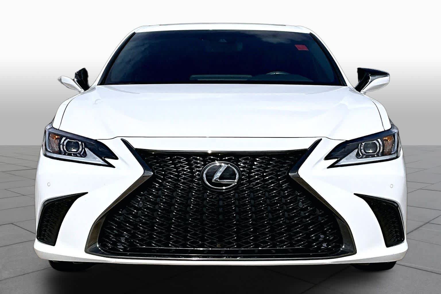 Used 2024 Lexus ES 350 F Sport w/ Accessory Package (Z2) FWD image 4