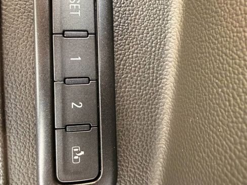 Used 2017 Chevrolet Tahoe LT image 23