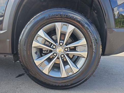 Used 2025 Chevrolet Equinox LT FWD image 36