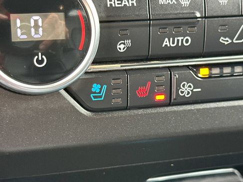 Used 2019 Ford Expedition Limited AWD/4WD image 33