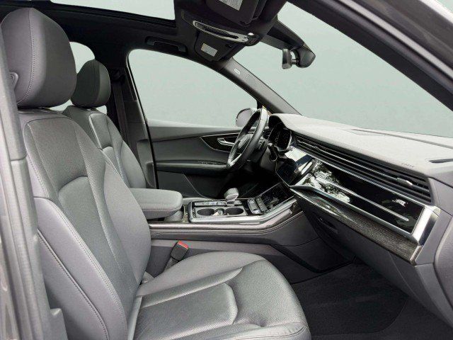 Used 2021 Audi Q7 3.0T Premium Plus w/ Executive Package AWD/4WD image 30
