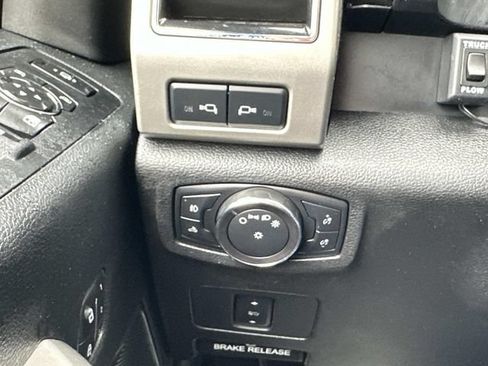 Used 2019 Ford F250 Lariat w/ Lariat Value Package AWD/4WD image 17