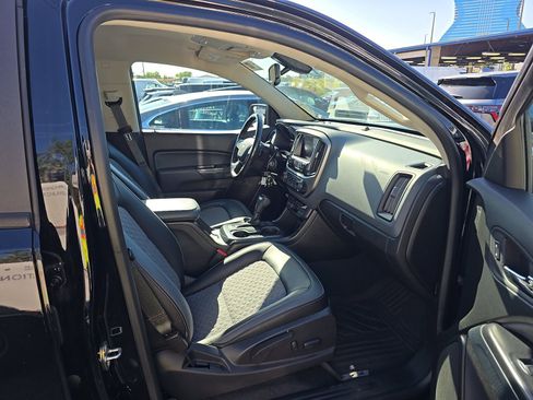 Used 2019 Chevrolet Colorado Z71 w/ Z71 Midnight Edition RWD image 13