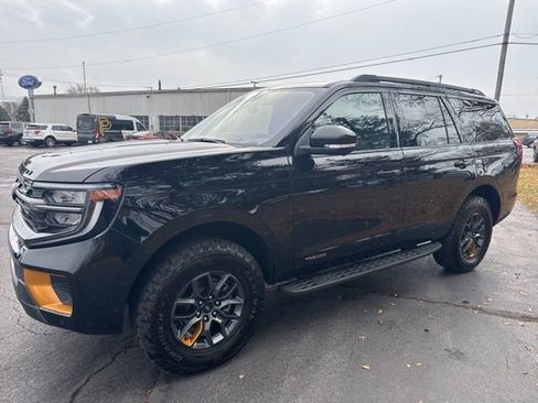 New 2025 Ford Expedition Tremor image 2