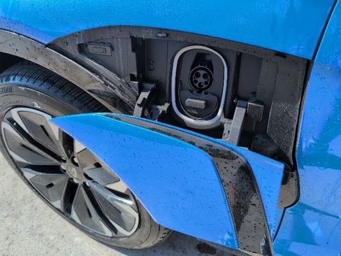 New 2026 Chevrolet Blazer EV RS w/ Super Cruise Package image 39