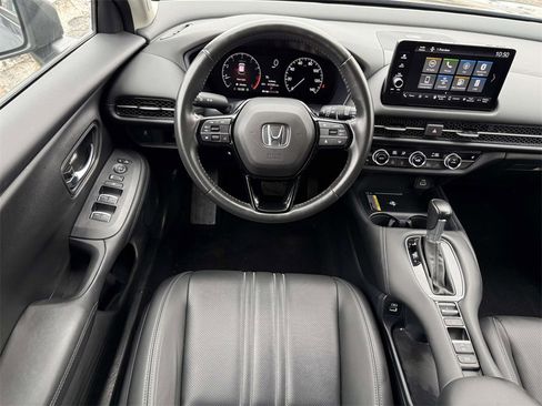 Used 2023 Honda HR-V EX-L image 14
