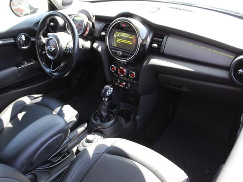 Used 2018 MINI Cooper 2-Door Hardtop FWD image 20