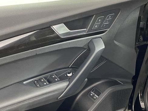 Used 2020 Audi Q5 e Prestige image 24