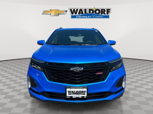 Used 2024 Chevrolet Equinox RS FWD image 2