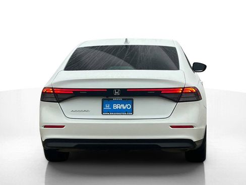 Used 2023 Honda Accord EX image 6