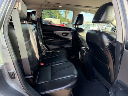 Used 2022 Nissan Murano SL w/ SL Moonroof Package image 16
