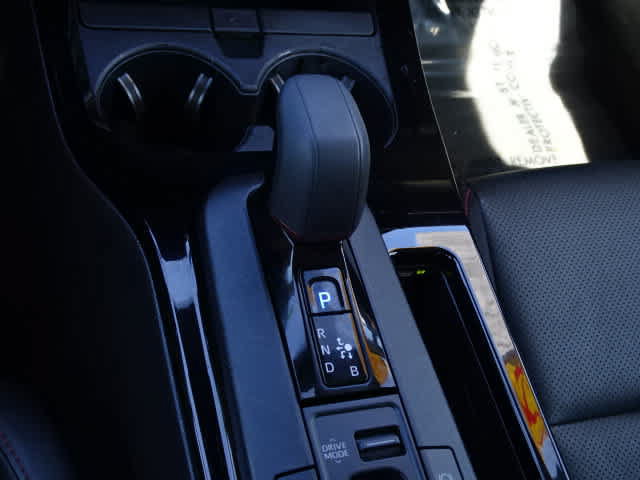 Certified 2025 Toyota Prius Plug-In Hybrid FWD image 33