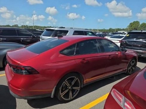 Used 2026 Honda Accord SE image 14