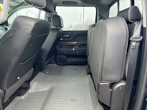 Used 2018 Chevrolet Silverado 2500 High Country image 35