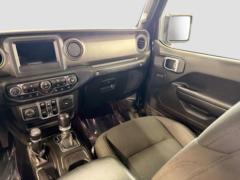 Used 2018 Jeep Wrangler Unlimited Sport S AWD/4WD image 23