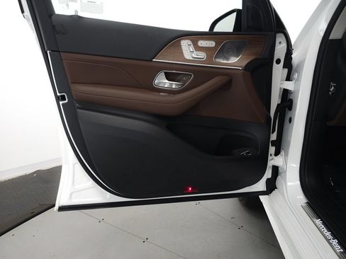 Certified 2026 Mercedes-Benz GLE 350 4MATIC image 5
