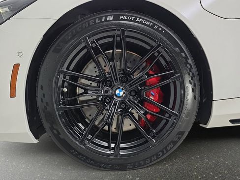 Used 2026 BMW M5 w/ Executive Package AWD/4WD image 35