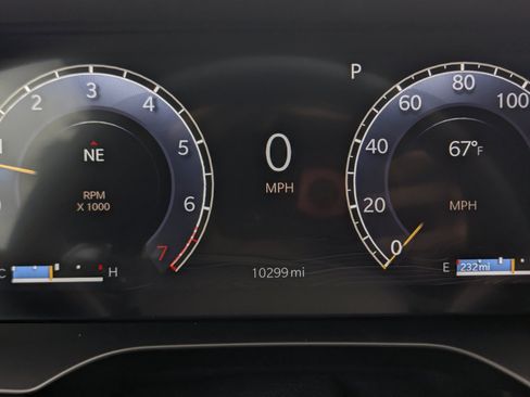 Used 2025 Jeep Grand Cherokee L Altitude AWD/4WD image 13