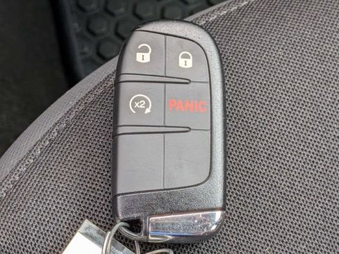Used 2023 Jeep Renegade Trailhawk w/ Trailer Tow Group AWD/4WD image 32