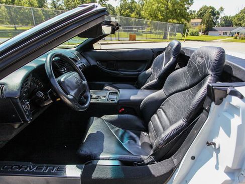 Used 1995 Chevrolet Corvette image 34