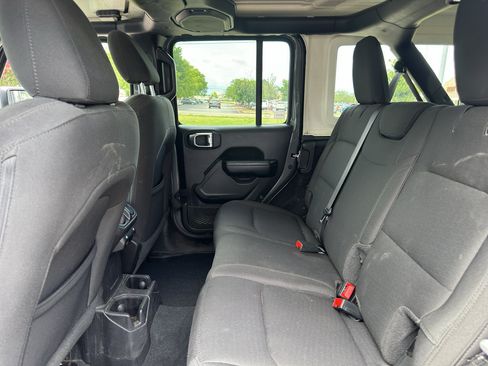 Used 2022 Jeep Wrangler Unlimited Sport AWD/4WD image 16