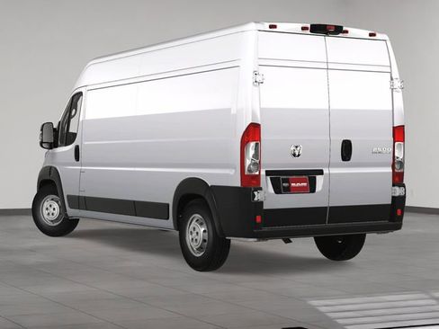 New 2024 RAM ProMaster 2500 w/ Convenience Group image 4