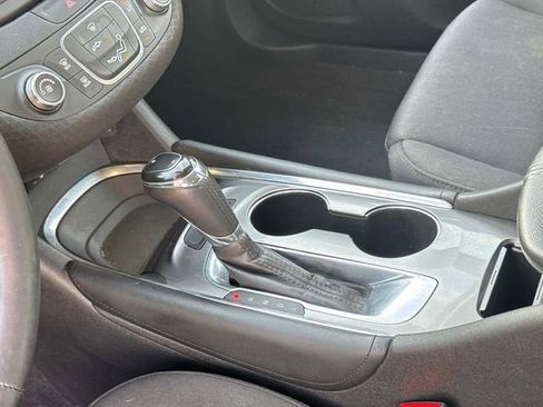 Used 2016 Chevrolet Malibu LT image 30